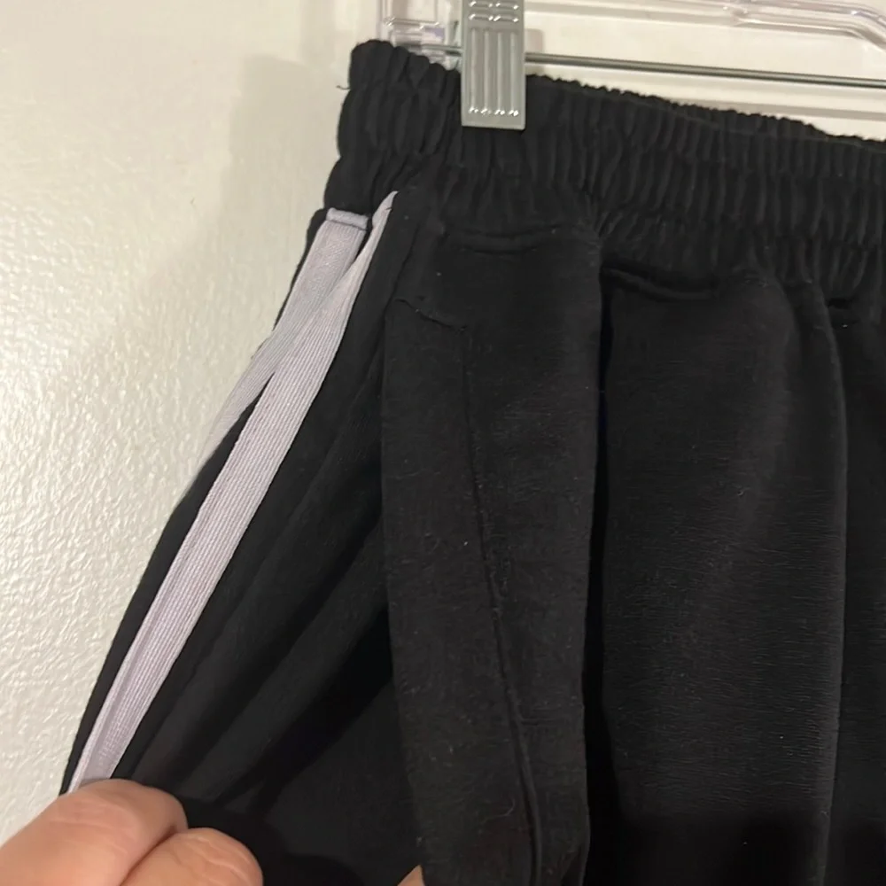 Tank black/white jacket and pants outfit